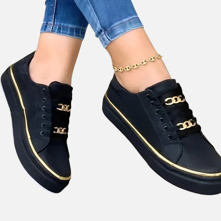 Susanne | Lave Sneakers med Kæde og Metaldetalje