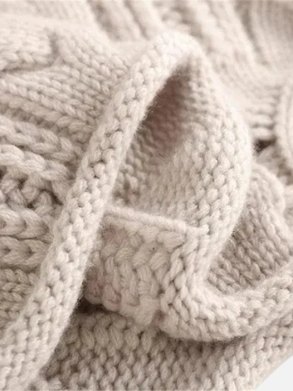 Camilla | Snoet Kabelstrik Sweater med Rullekrave