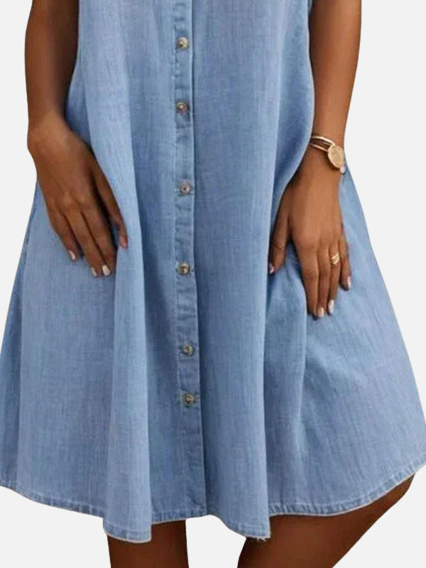 Mette | Denimkjole med Knaplukning til Dame