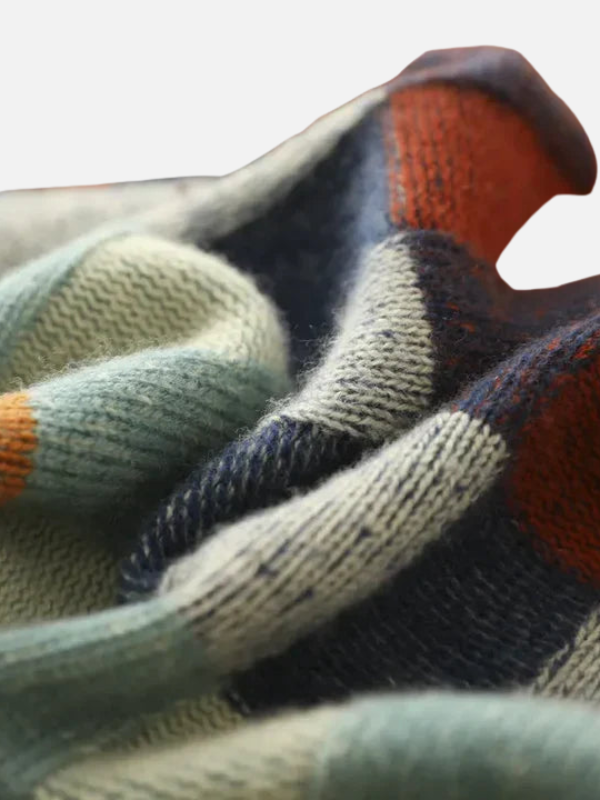Maria | Farverig Ternet Strik Sweater med Høj Hals