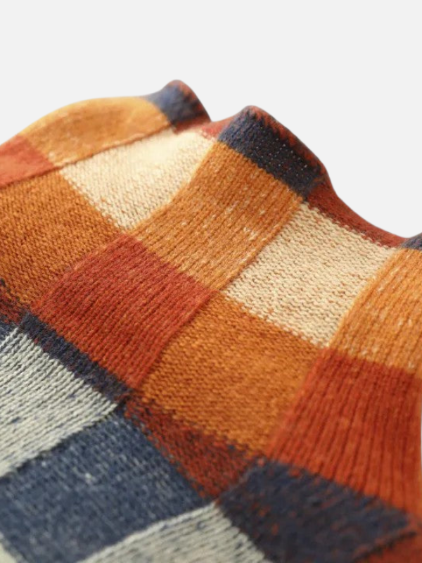 Maria | Farverig Ternet Strik Sweater med Høj Hals