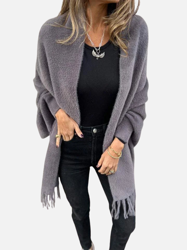 Kirsten | Lang Fluffy Cardigan – Poncho med Frynser