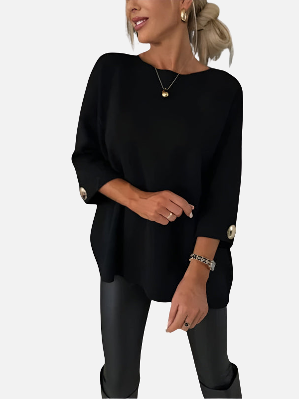 Karen | Lang Strikbluse med Knapdetalje