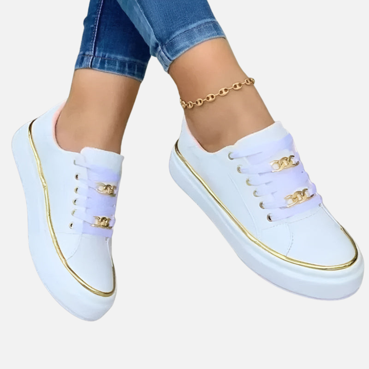 Susanne | Lave Sneakers med Kæde og Metaldetalje