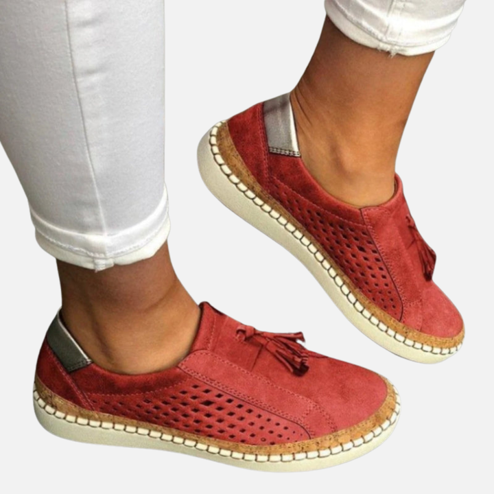 Karen | Slip-on Sneakers med Kvast og Perforering
