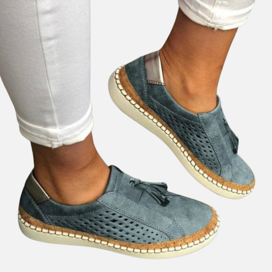 Karen | Slip-on Sneakers med Kvast og Perforering