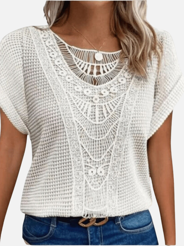 Maria | Vaffelstrik Bluse med Blonde og Rund Hals